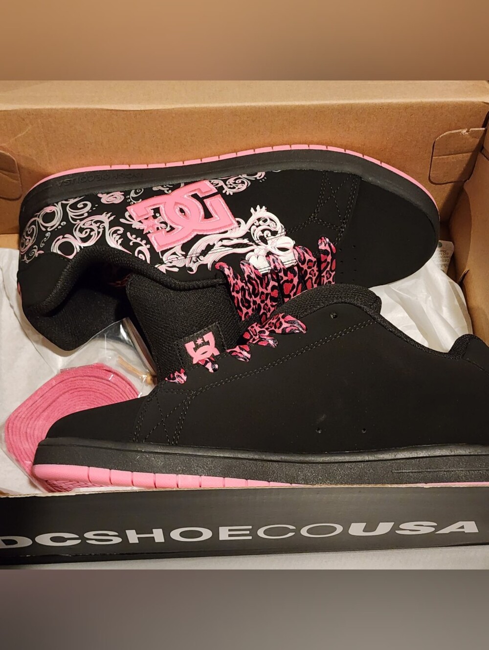 DC Black Sneakers with Pink Leopard Laces PIXIE 8.5w - Picture 9 of 9